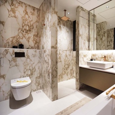 AquaClean Sela, Sigma60 actuator plate and VariForm washbasin at the Irwell Hill Residences (© Design and Architecture)