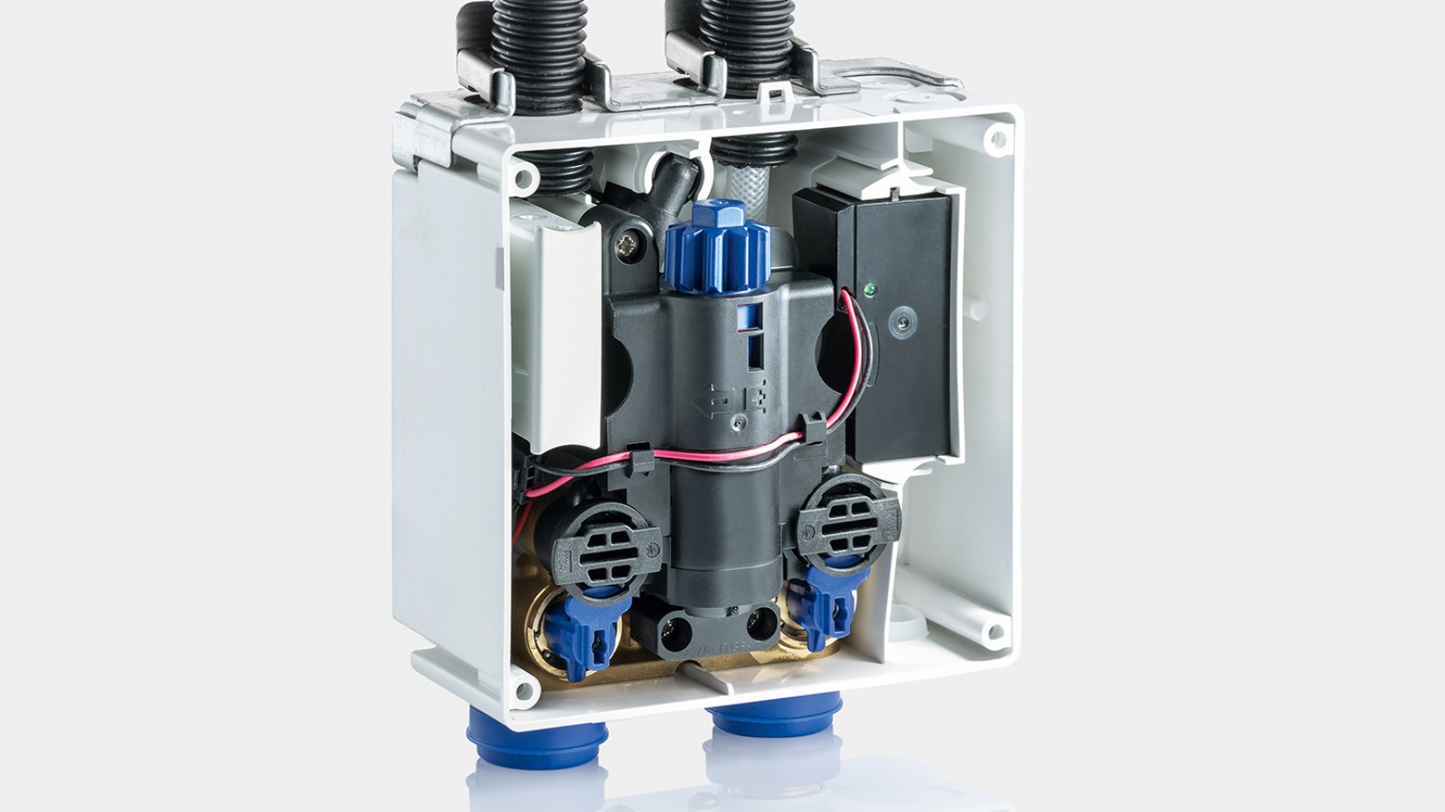 Thermostatic mixer for added safety and convenience