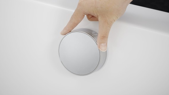 Bathtub drain with turn handle Bathtub drain with turn handle