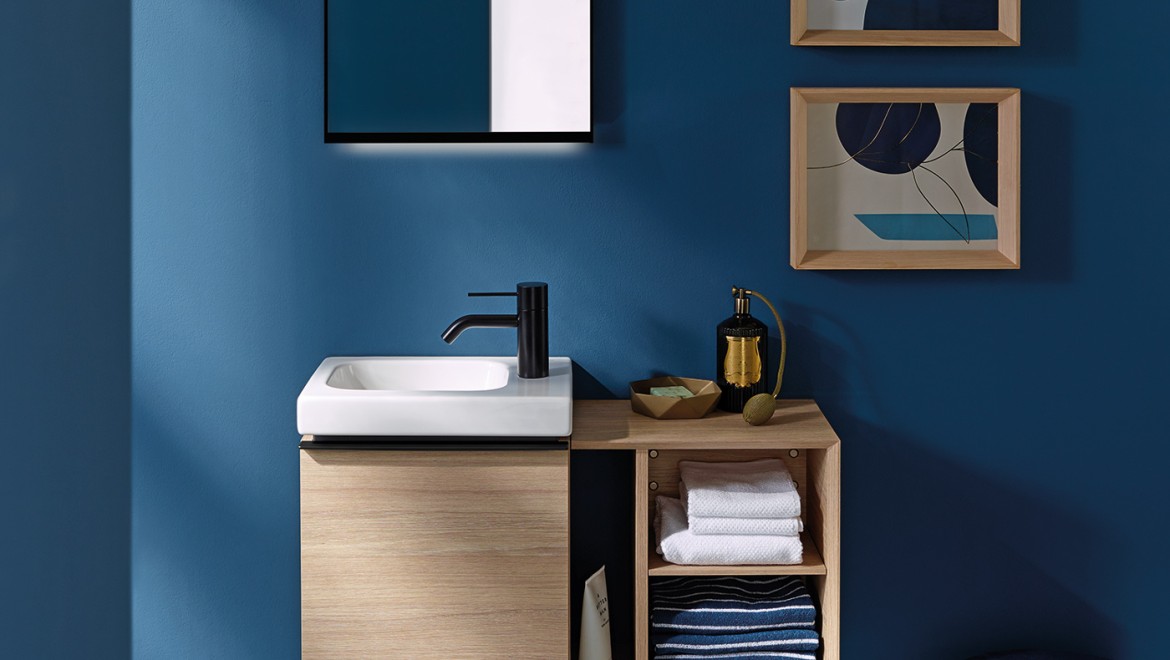 Movement and circulation areas are particularly important in small bathrooms Movement and circulation areas are particularly important in small bathrooms