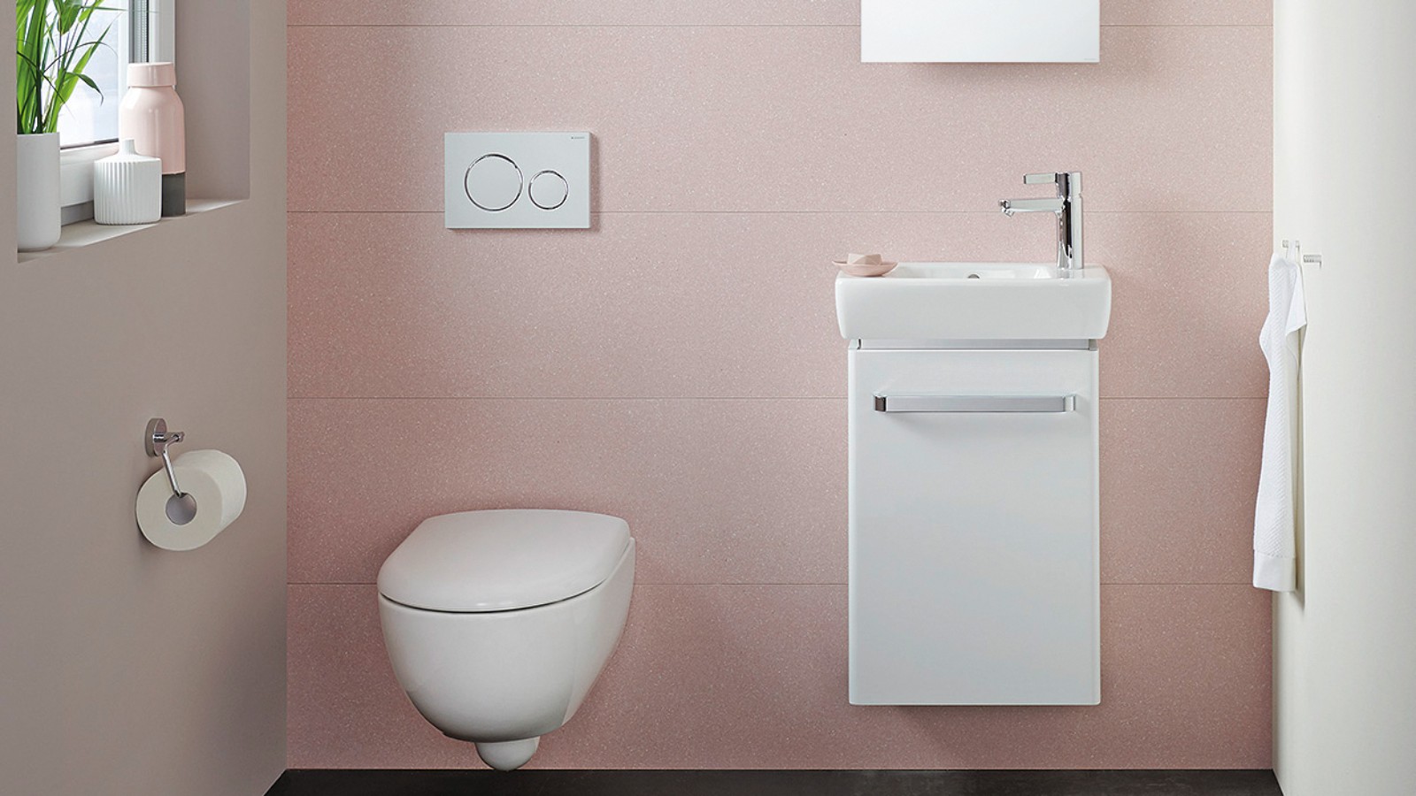 Renova Compact: Movement and circulation areas are also important in guest bathrooms