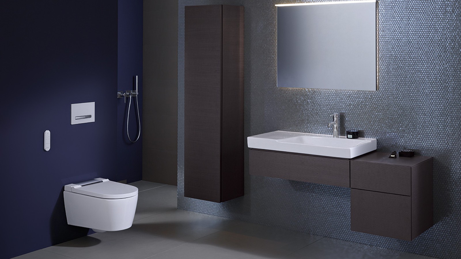 Geberit Smyle bathroom series with Geberit AquaClean Sela Geberit Smyle bathroom series with Geberit AquaClean Sela