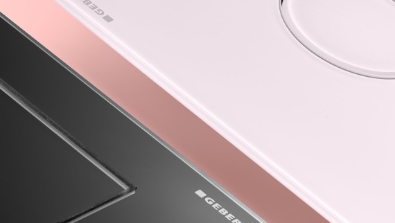 Stainless steel Geberit Sigma70 in brass (© Geberit)