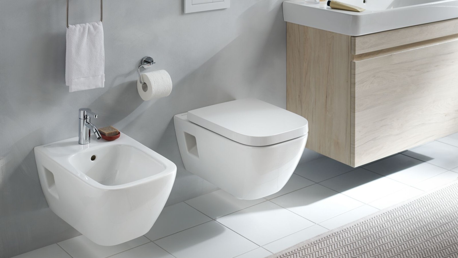 Geberit Renova Plan WC and bidet with overflow Geberit Renova Plan WC and bidet with overflow