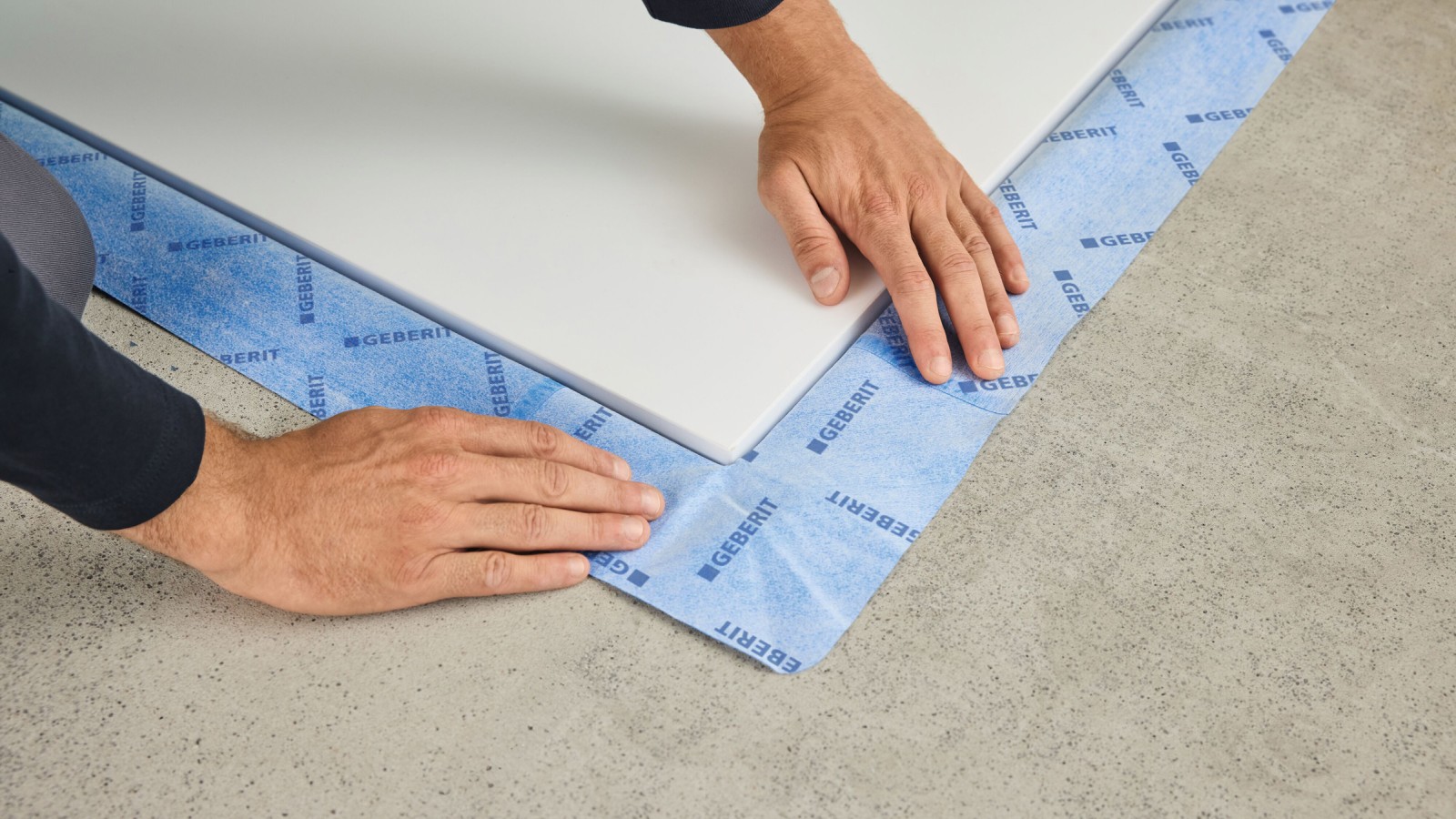 Sealing on the CleanFloor30 shower surface Sealing on the CleanFloor30 shower surface