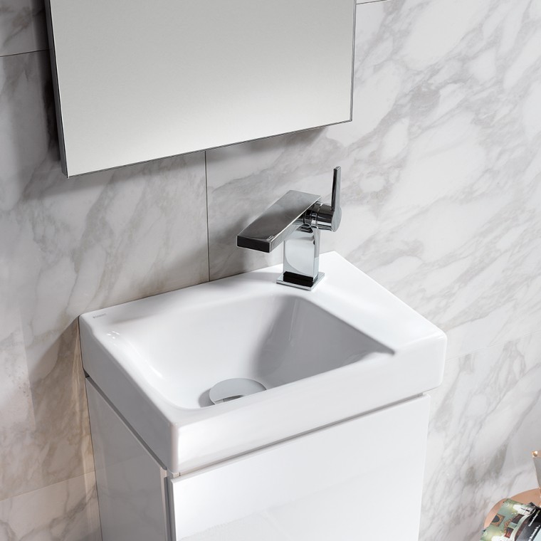 Geberit Xeno² washbasin in a guest bathroom Geberit Xeno² washbasin in a guest bathroom