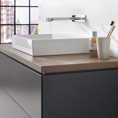Geberit ONE lay-on washbasin with square design