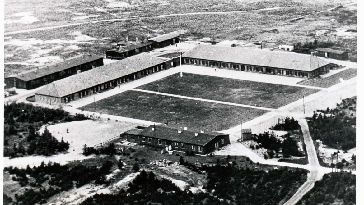 In 1945, Denmark's largest refugee camp was established in Oksbøl (© Blåvandshuk Local History Archive) In 1945, Denmark's largest refugee camp was established in Oksbøl (© Blåvandshuk Local History Archive)