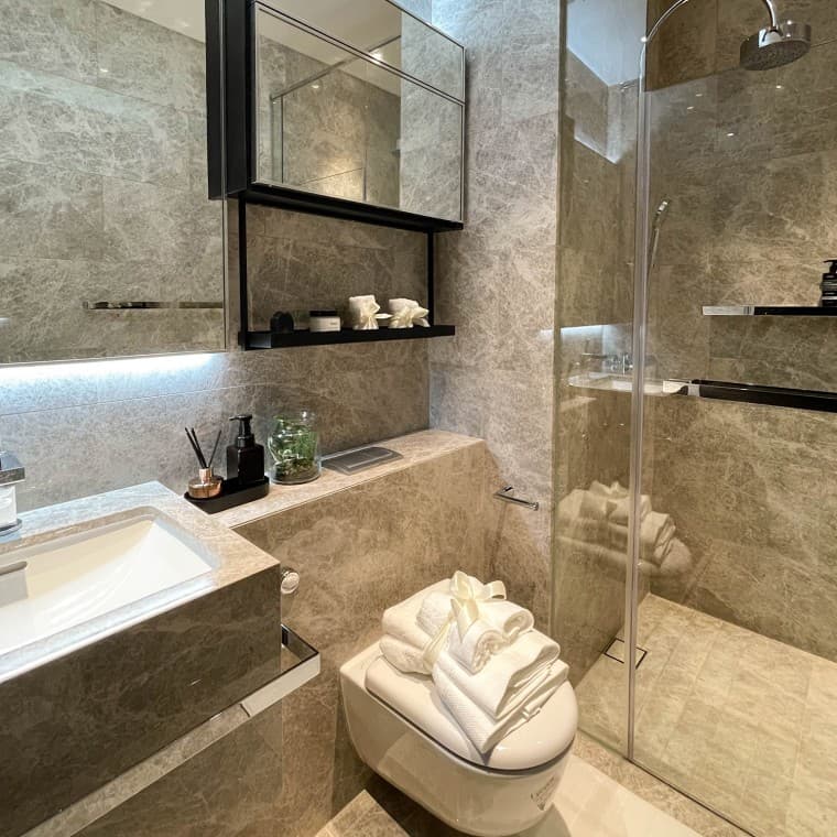 The guest bathrooms offer a lot of luxury (© Guocoland Limited) The guest bathrooms offer a lot of luxury (© Guocoland Limited)